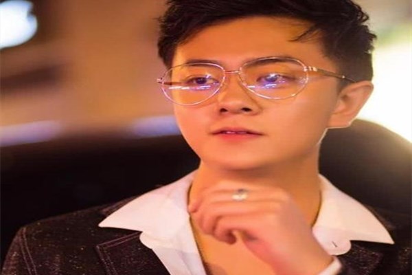 才能主播：高火火
